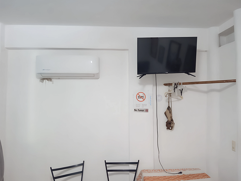 Affordable, Comfortable, and Convenient – Barcos