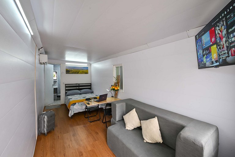 Seguro, económico, moderno, céntrico, A